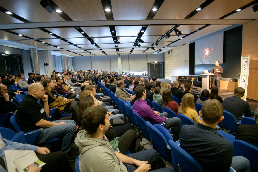 Voller Zuschauerraum beim Symposium Visual Computing Trends 2019. 
