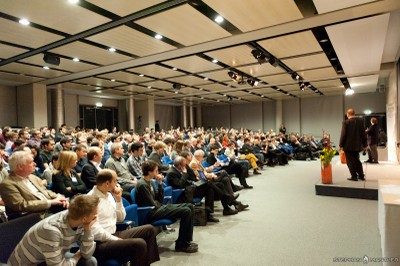 The audience room at Symposium Visual Computing Trends 2011 in TechGate Vienna is full of people.